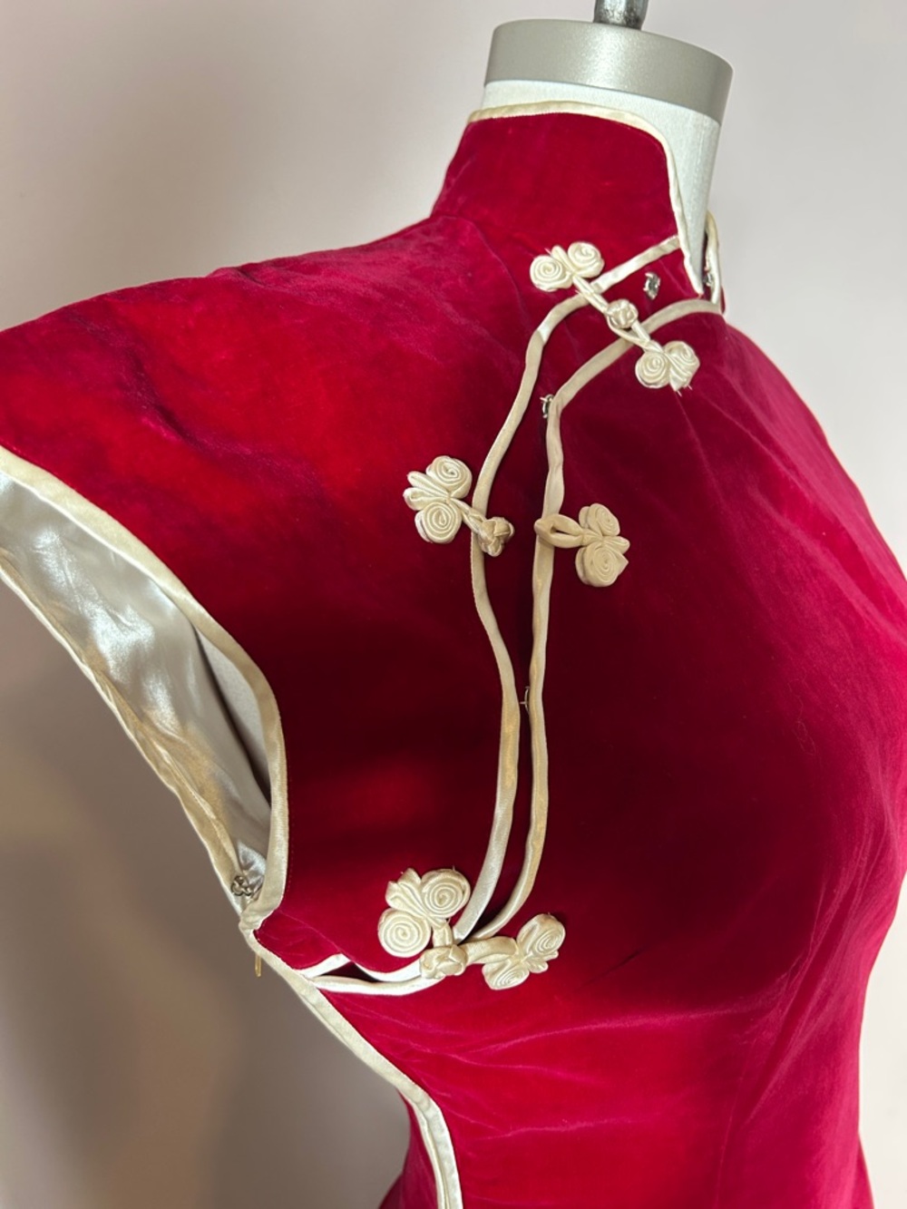 Classic Red Velvet Cheongsam Dress with Embroidered Floral Detail in gold Asian - Picture 10 of 17